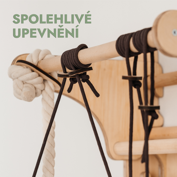 Dřevěná žebřina pro dítě: Piklerové Trojúhelník + Posilovací Sada + Skluzavka + Malířský stojan