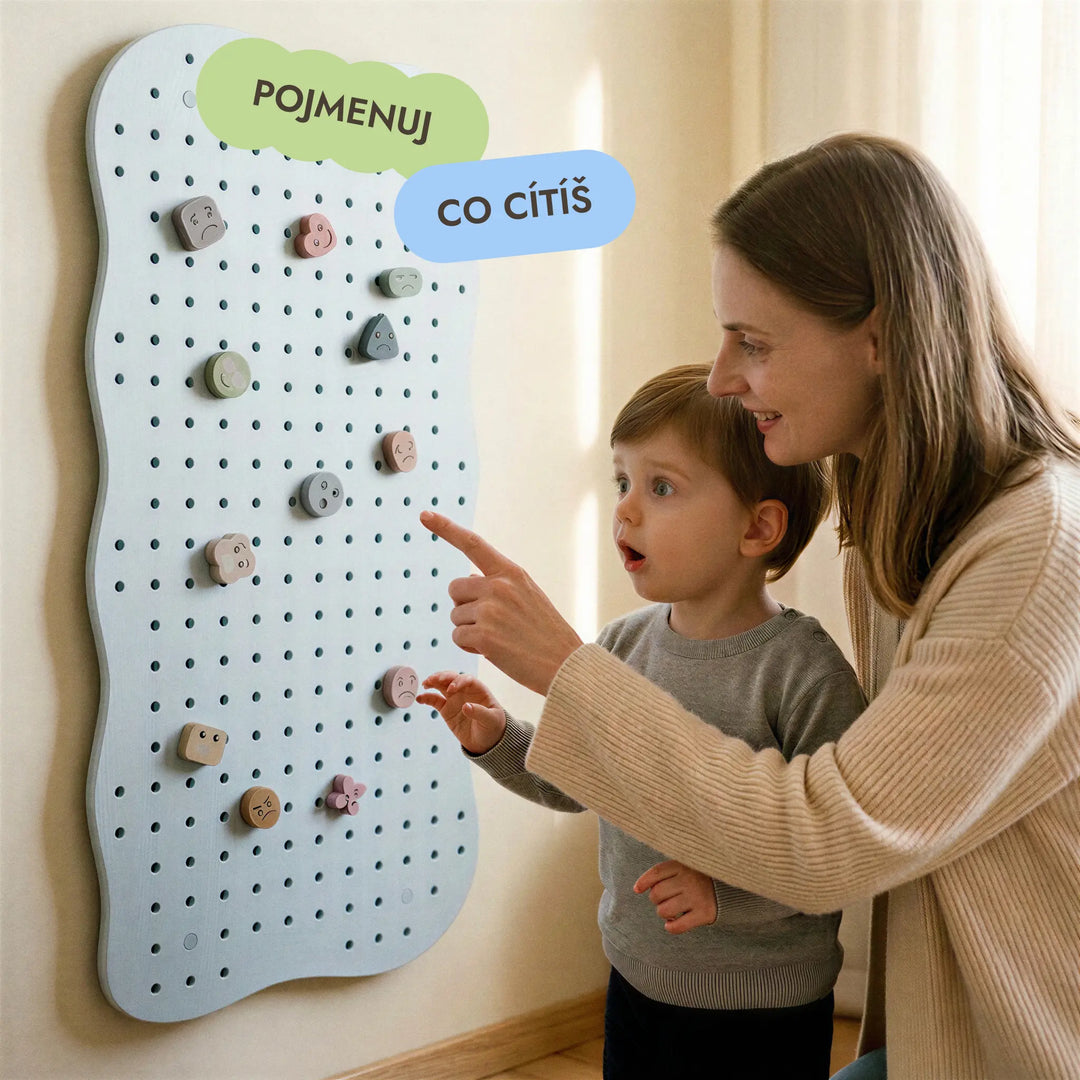 Dřevěný pegboard do dětského pokoje — GoodevasBoard