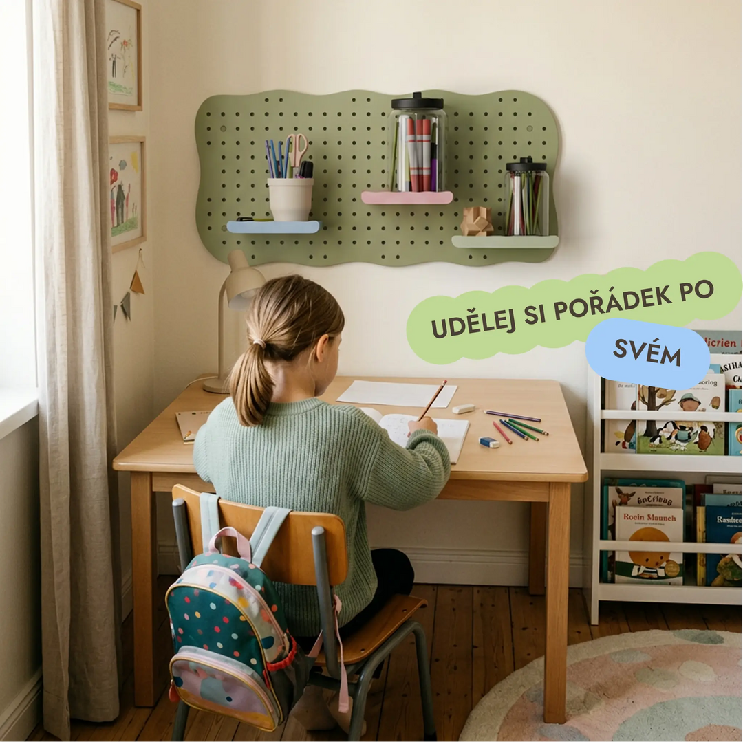 Dřevěný pegboard do dětského pokoje — GoodevasBoard