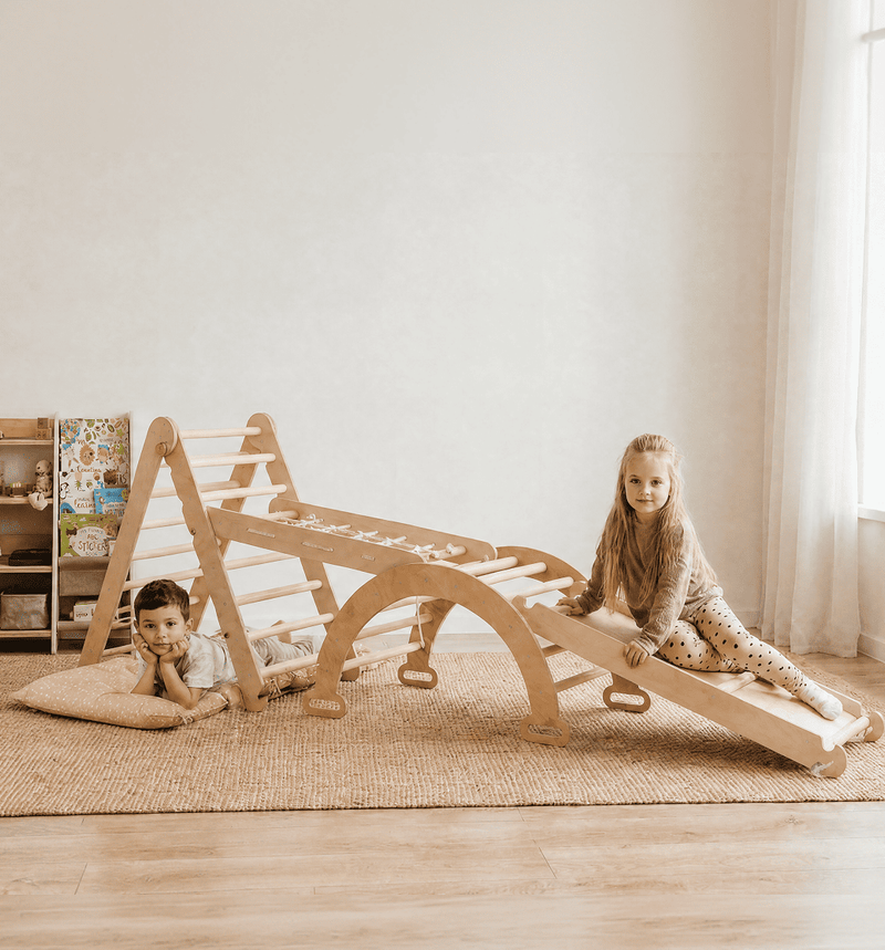 Lezecká sestava Montessori 4v1: Trojúhelník Piklerové + Lezecký oblouk + Skluzavka + Síť – Béžová